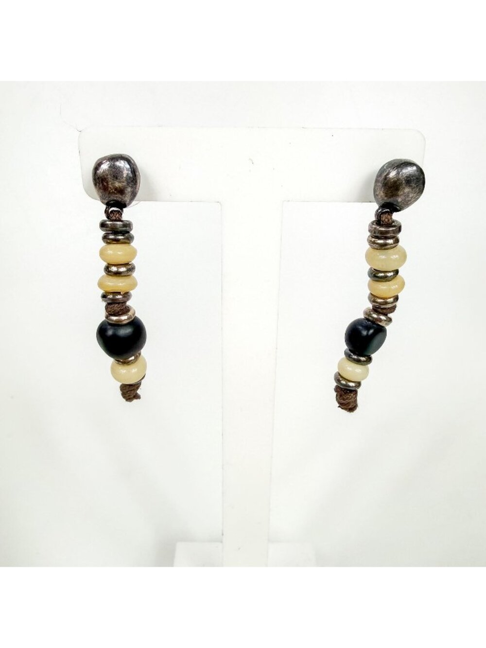Uno de 50 Silver Plated Stone Beads Escararriba Drop Dangle Earrings